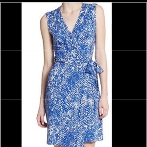 DVF blue white sleeveless wrap dress size 2